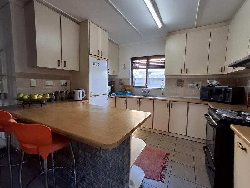 4 Bedroom Property for Sale in Britannia Bay Western Cape